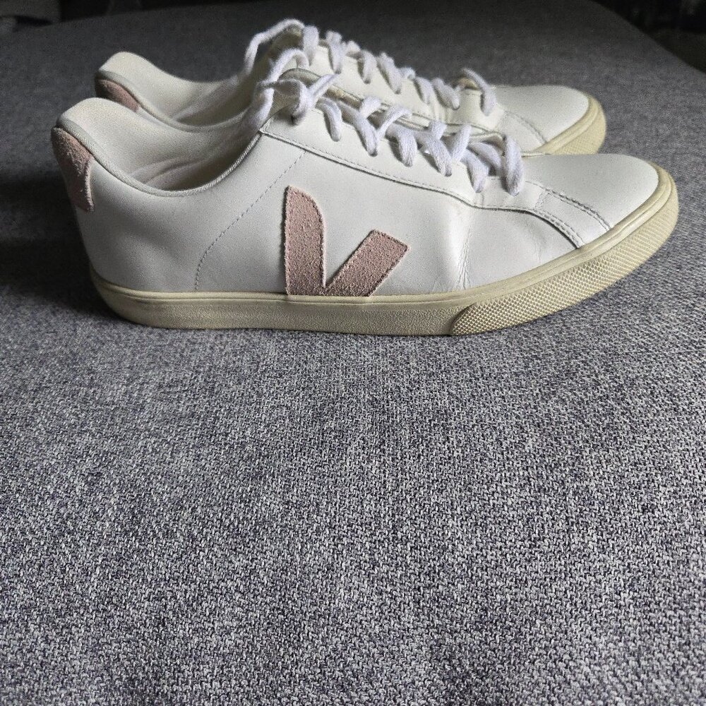 Womens Veja shoes